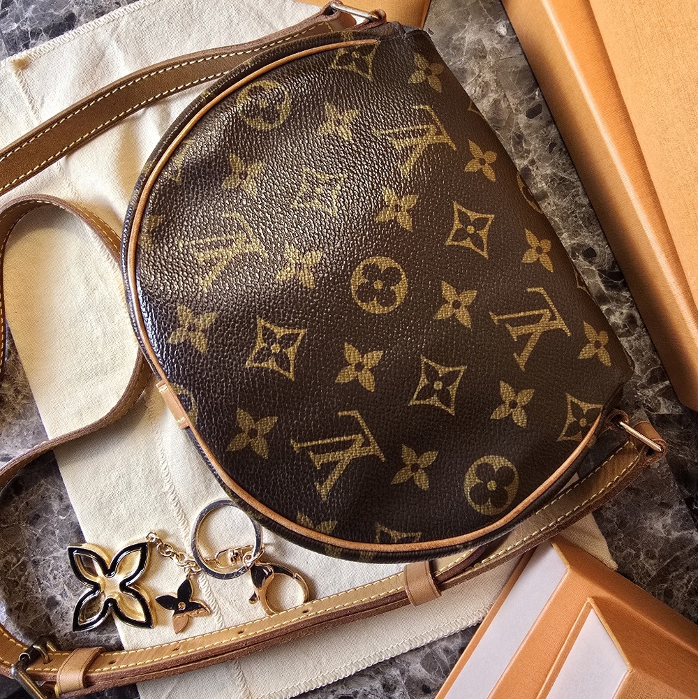 Louis Vuitton Tambourine Monogram Small Women's Shoulder Bag - Picture 10 of 17